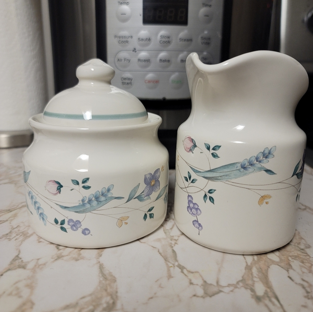 Pfaltzgraff April Stoneware Sugar Bowl and Cream Pitcher Set